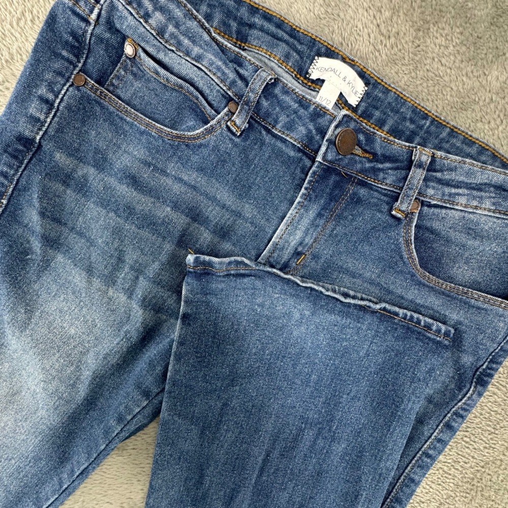 Kendall & Kylie Blue‎ Distressed Flare Jeans Medium Wash Size 11/12 Mens Womens